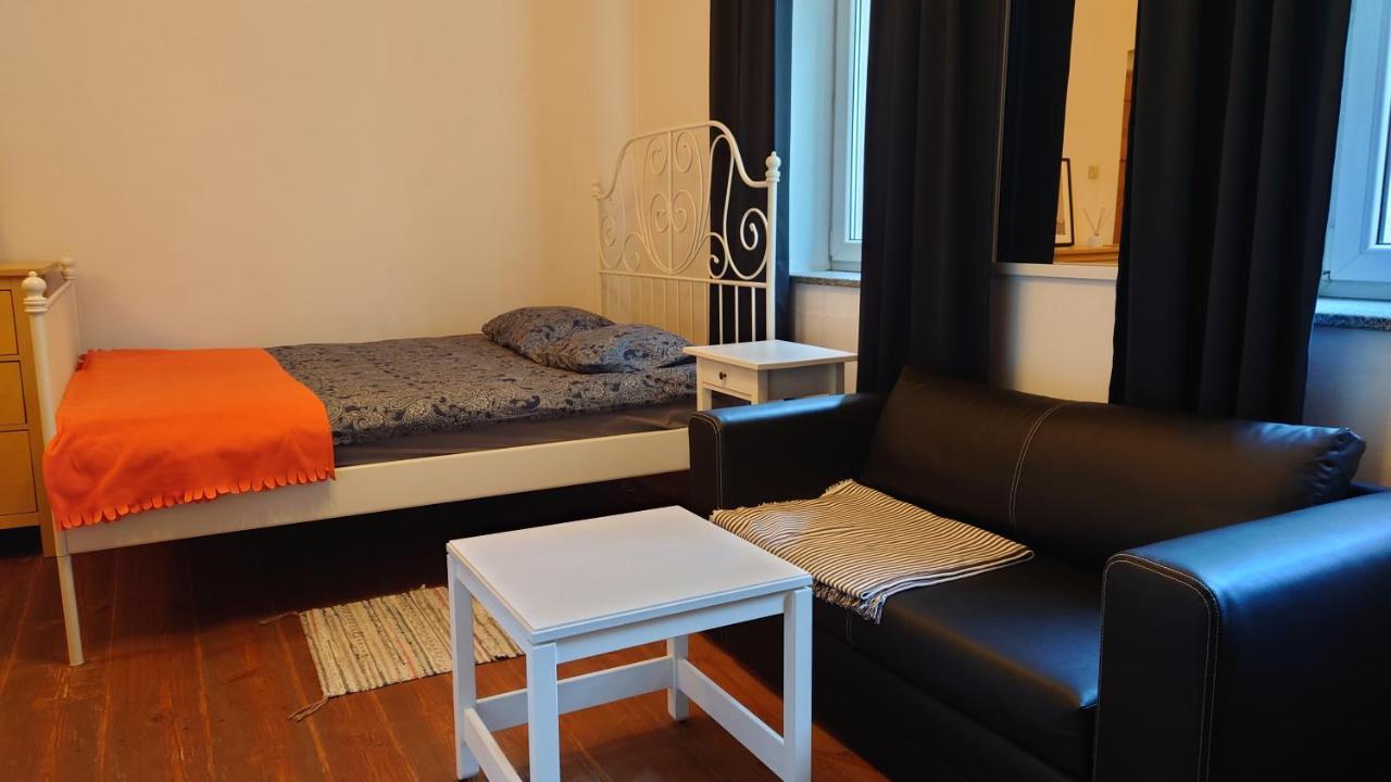 Apartamenty Przy Stonehenge Сосновец Екстериор снимка