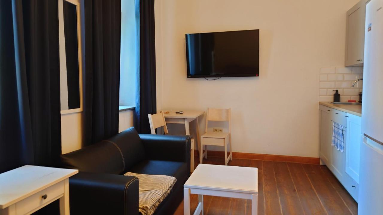 Apartamenty Przy Stonehenge Сосновец Екстериор снимка