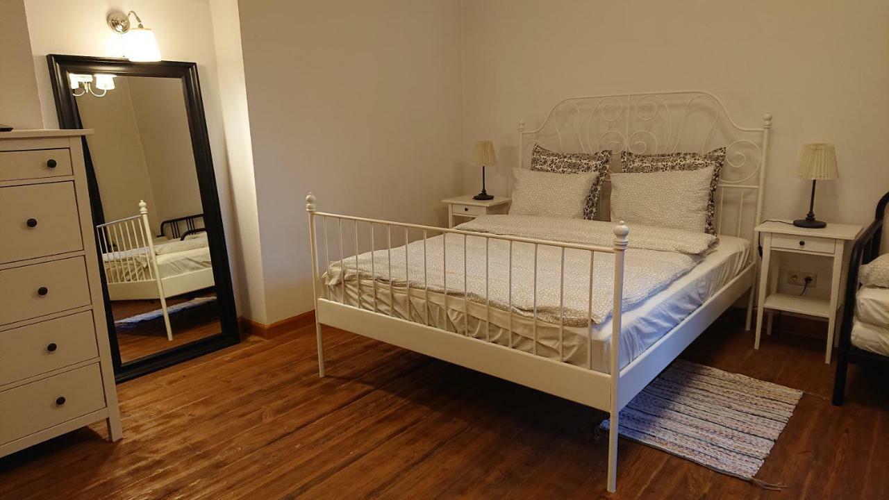 Apartamenty Przy Stonehenge Сосновец Екстериор снимка