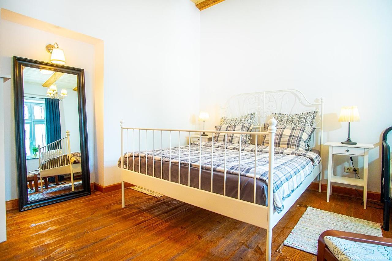 Apartamenty Przy Stonehenge Сосновец Екстериор снимка