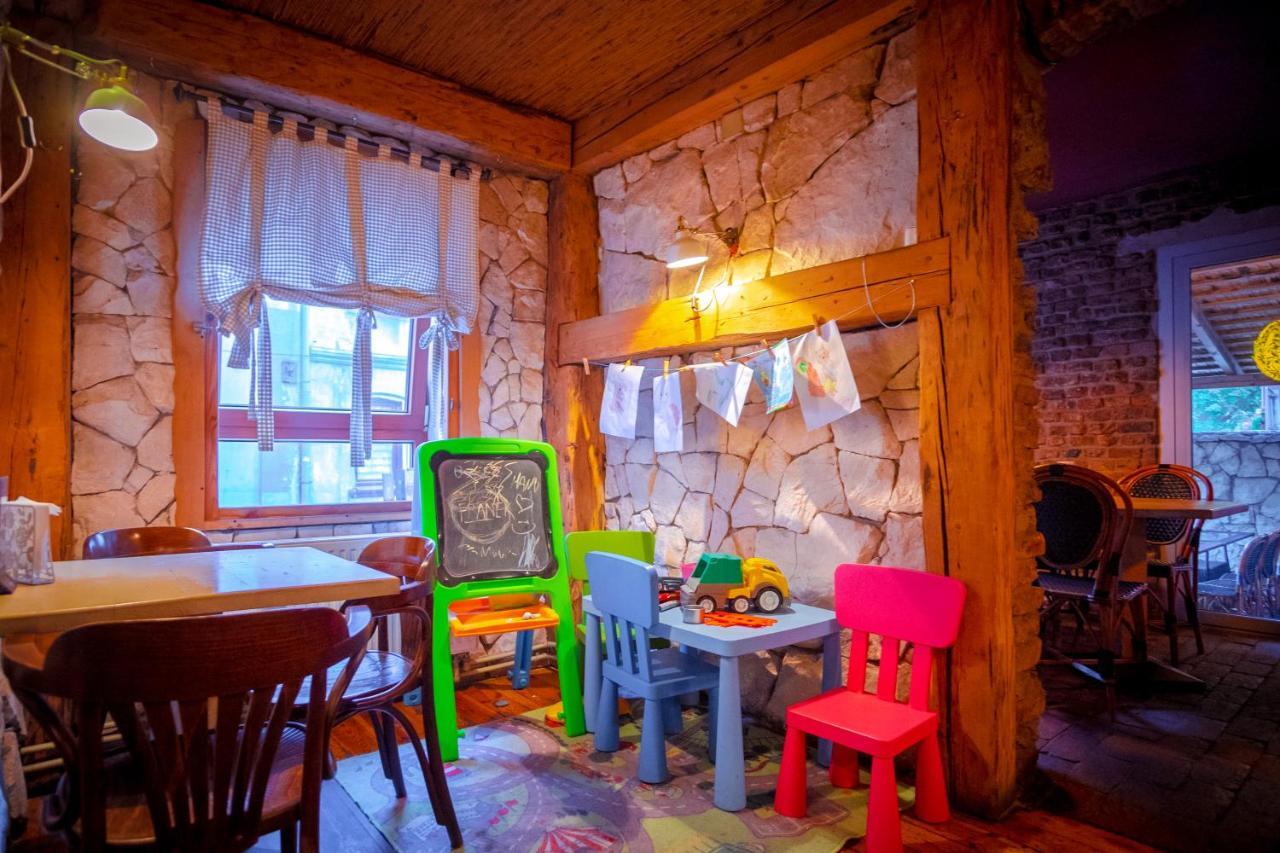 Apartamenty Przy Stonehenge Сосновец Екстериор снимка